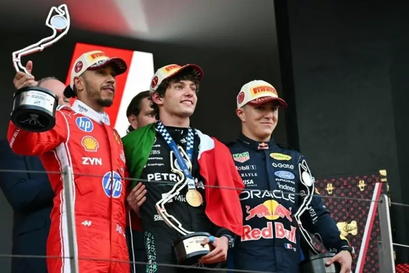 No descarta Hamilton pelear por el título de la F1
