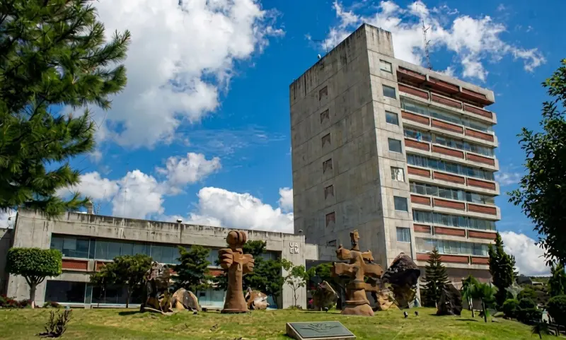 Relevan a Gerardo Gama de Extensión Universitaria en la UAEM; asume Alberto Gaytán