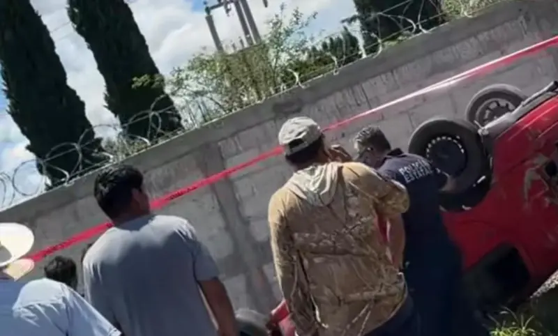 Muere conductor tras volcadura en Alfajayucan