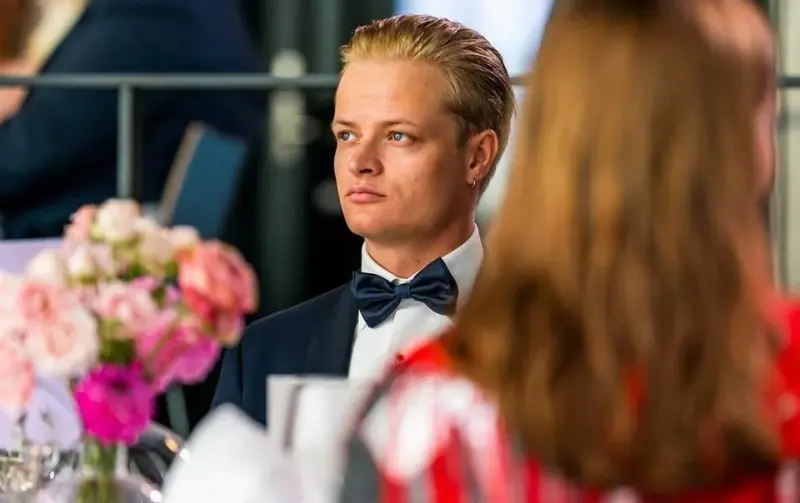 Condenan a hijo de Princesa de Noruega a 4 años de prisión