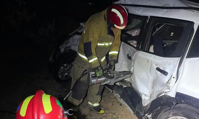 Mueren 2 mujeres de Ixmiquilpan tras volcadura en Guanajuato