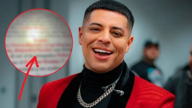 Amenazan a Eduin Caz, vocalista de Grupo Firme, con narcomanta; esto dice el mensaje