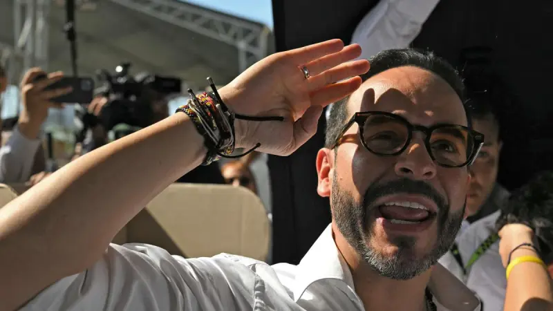 Presidente electo de Colombia da plazo de "un mes" a los grupos criminales para entregarse