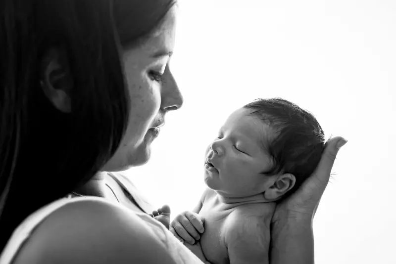 El instinto materno tiene base científica: el embarazo reorganiza redes cerebrales clave para responder a las exigencias diarias de la maternidad y adaptarse al cuidado constante del bebé