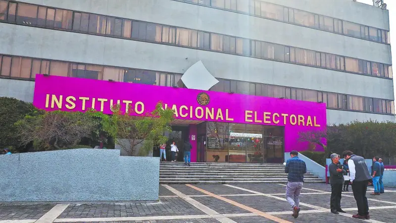 Nuevos partidos en México: dos serían conservadores, uno de centro y otro morenista