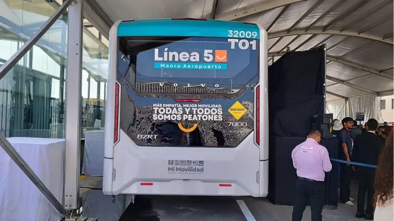 Jalisco pone en marcha la Línea 5; conectará al AMG con el Aeropuerto de Guadalajara