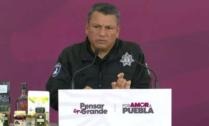 Relevan a mandos policiales tras explosión en Puebla