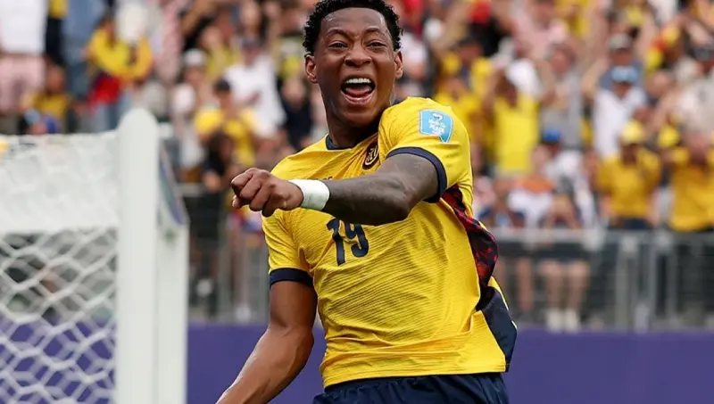 Logra Ecuador histórico triunfo ante Alemania y logra clasificar