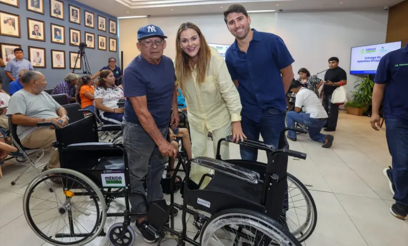 Entrega AyuntaMérida aparatos ortopédicos en alianza con Pylsa Aceros