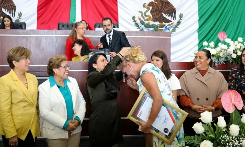 Entrega Congreso de Morelos la primera presea “Alfonso Leija Salas”