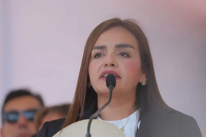 Grecia Quiroz reta a presidente de Congreso de Michoacán, Baltazar Gaona, a renunciar y ser investigado