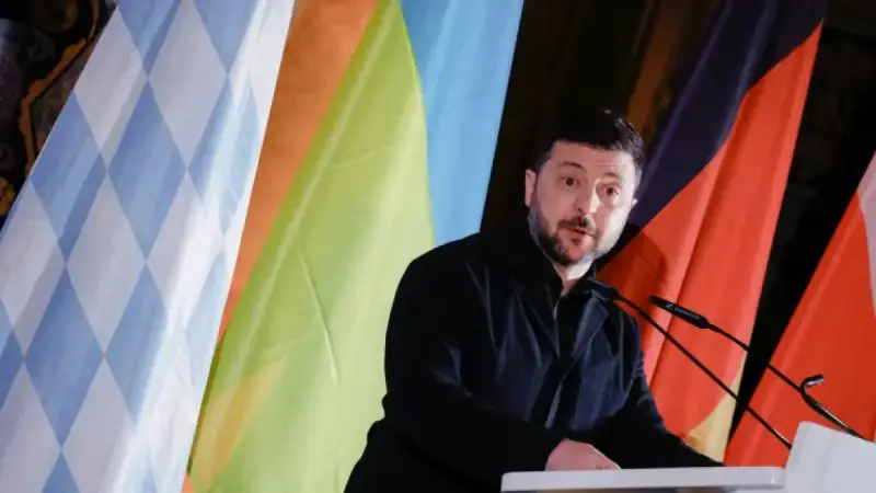 Ucrania celebra nuevas sanciones de la UE a Rusia tras ataque mortal y bombardeo a catedral