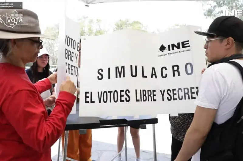 Realiza INE simulacro de votación en Coahuila; capacita a 30 mil funcionarios de casilla