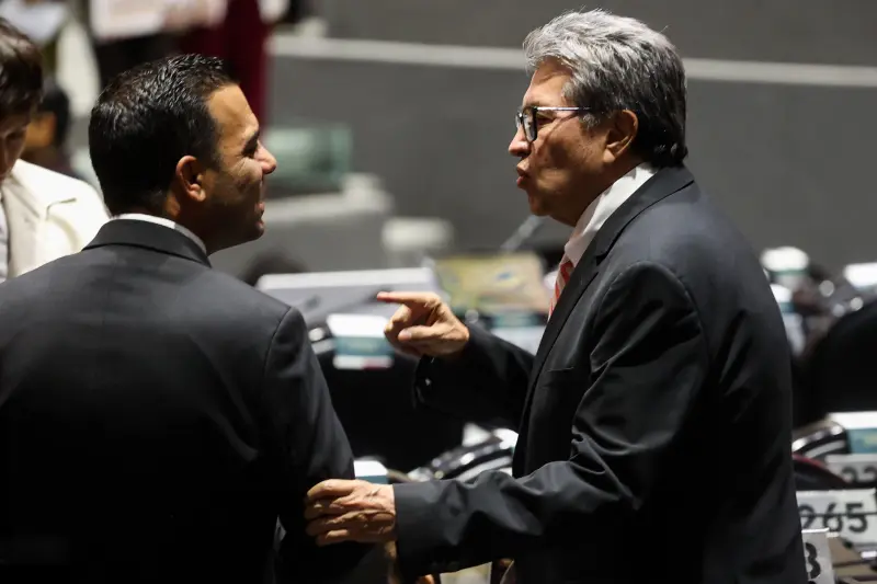 Dice Monreal que derogar Ley del ISSSTE llevaría al País al caos