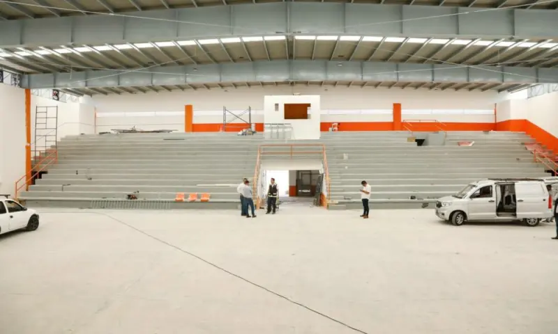 Realizan Trabajos de Rehabilitación en el Auditorio Municipal de Colón