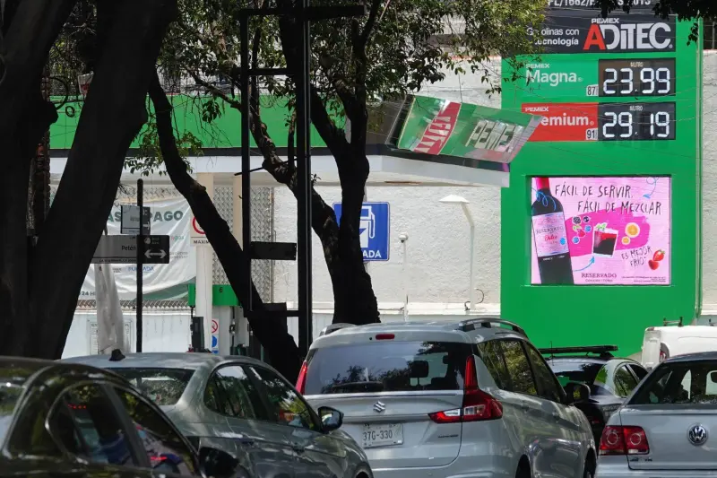 Hacienda borra apoyo fiscal a gasolina Premium: ¿Cómo queda el respaldo a la Magna y diésel?