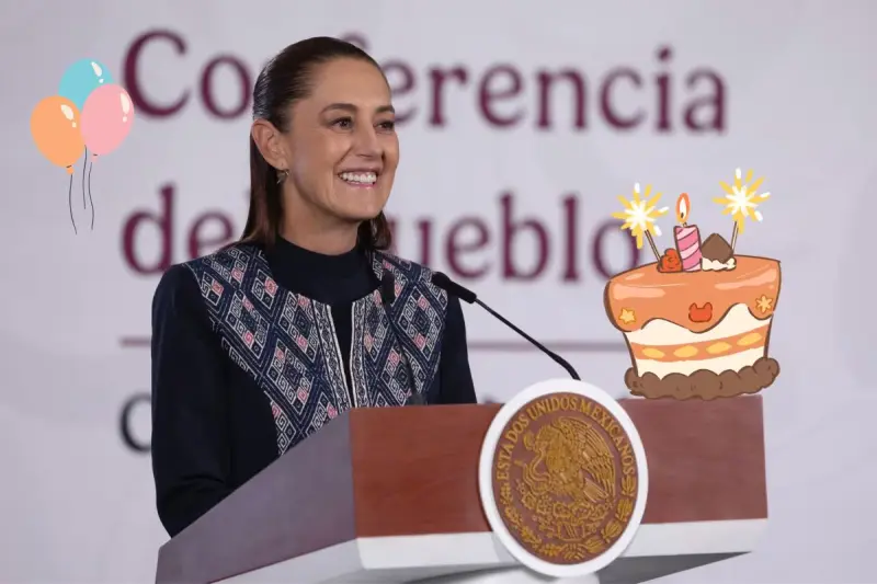 Reporteros cantan las mañanitas a Claudia Sheinbaum en la Mañanera por su cumpleaños
