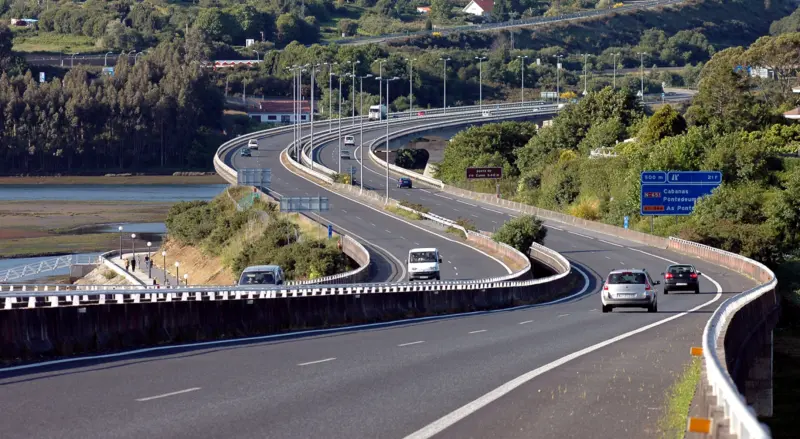 La AP-9 avanza hacia Galicia, pero sin el consenso y todas las garantías que exigía el Parlamento gallego