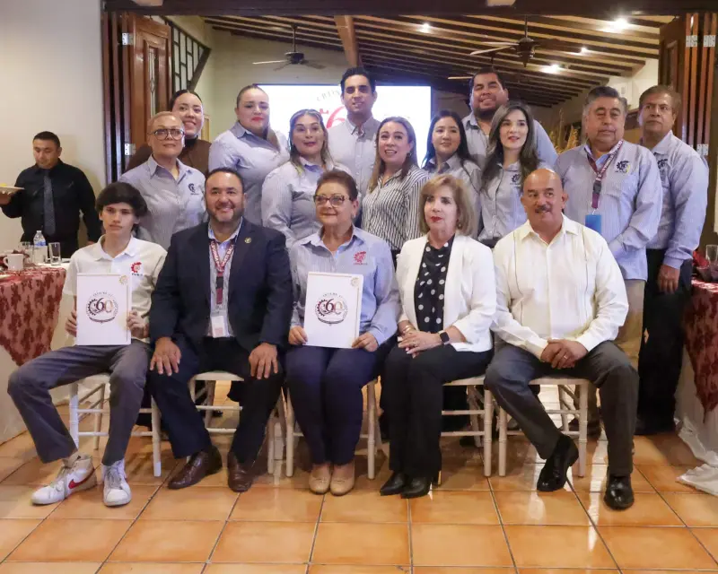 Estudiante de 16 años gana concurso del nuevo logo y lema del CBTIS 21 por su 60 aniversario