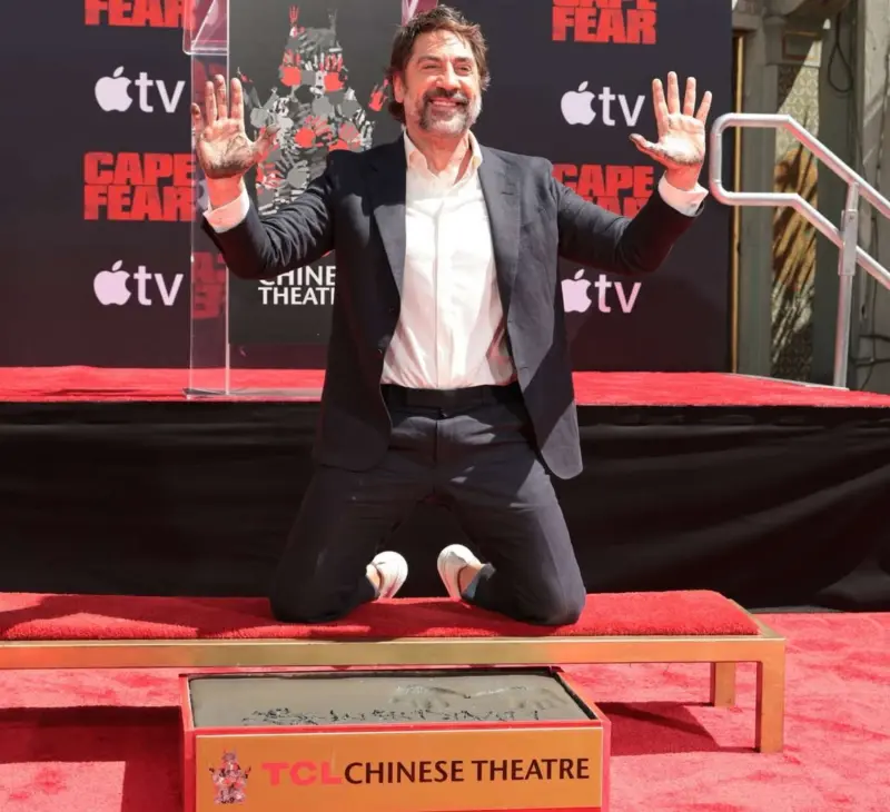 Javier Bardem hace historia: primer español en dejar sus huellas en Hollywood