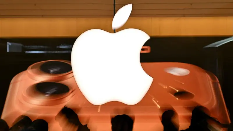 Apple pide permiso para comprar chips a empresa china incluida en la lista negra: Financial Times