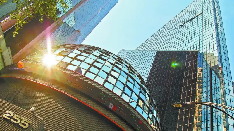 La BMV cierra la primera sesión de la semana con ganancias en línea con Wall Street