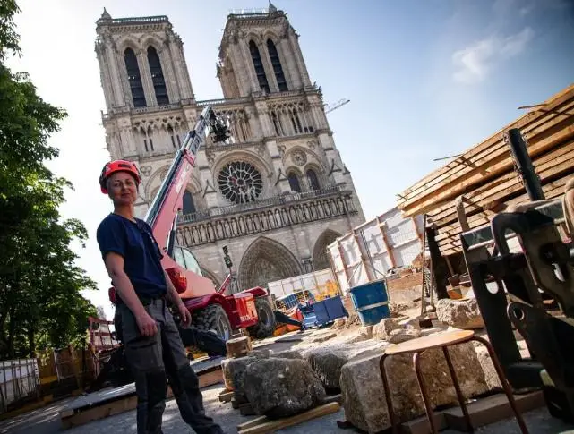 Arqueólogos descubren marcas misteriosas y secretos ancestrales bajo la catedral de Notre Dame
