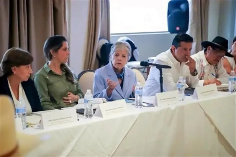 Revisa Semarnat planta de amoniaco; sigue plantón en Sinaloa