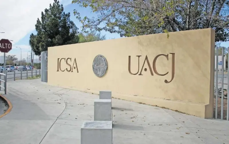 Publican lista de aceptados para beca de la UACJ