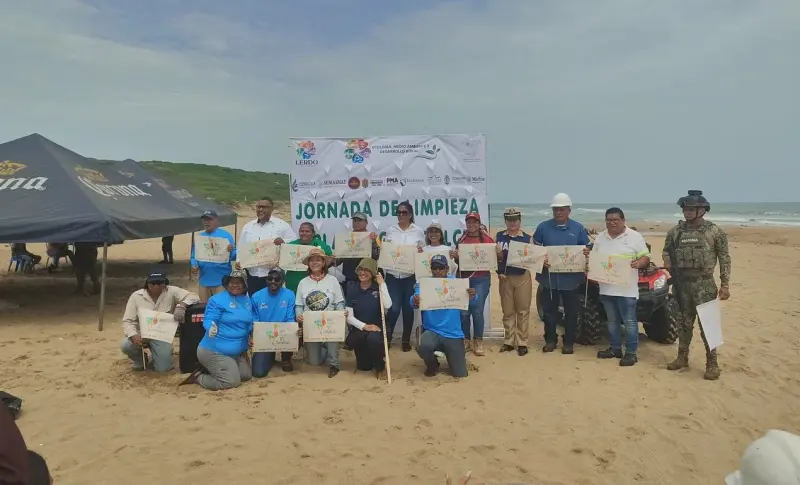 Marina participa en Jornada de Limpieza de Playas en Lerdo de Tejada