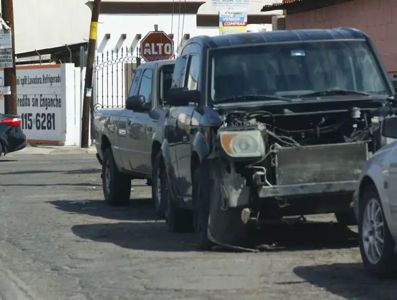 Tienes hasta 72 horas para mover tu carro antes de que se lo lleve la grúa; Mexicali aplica más de 450 multas por autos abandonados
