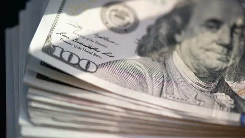 Hacienda recompra bonos de deuda externa por 6,300 millones de dólares