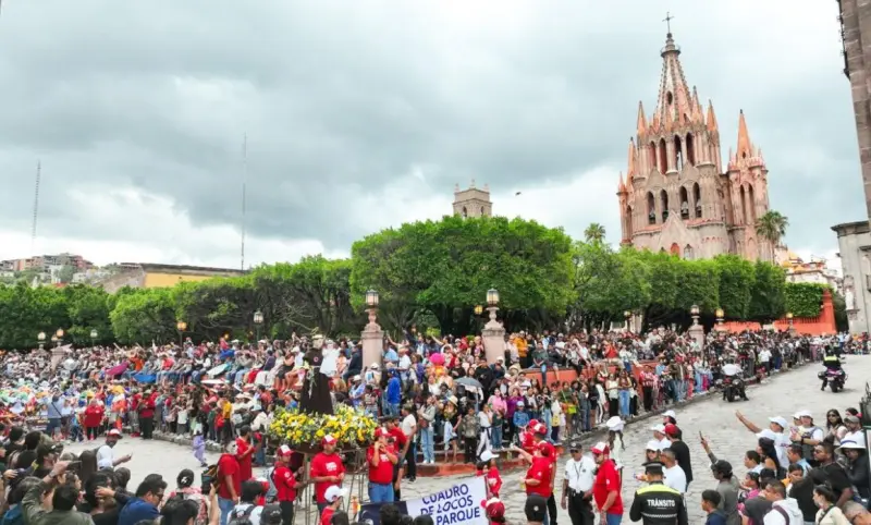 San Miguel de Allende alista el Convite de Locos con más de 120 mil espectadores