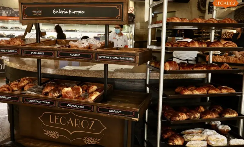 Denuncian acoso y explotación laboral en famosa panadería de México
