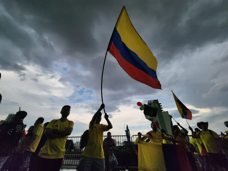 Colombianos y mexicanos, unidos en La Minerva