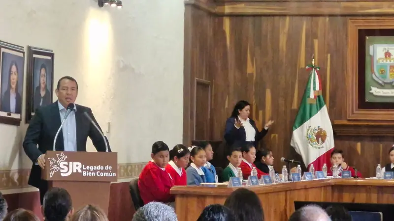 Roberto Cabrera respalda endurecer sanciones contra el reclutamiento de menores