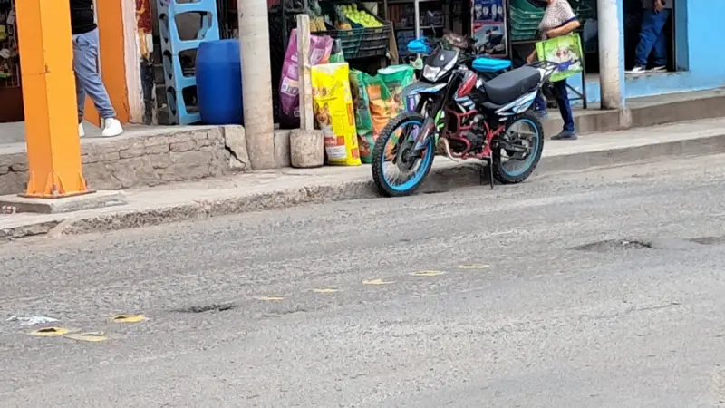 Regidor convoca a promover amparo contra “invasión” de banquetas en Guanajuato capital