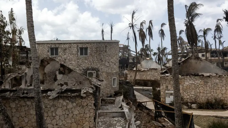 Turistas de hotel incendiado en República Dominicana regresan a sus países