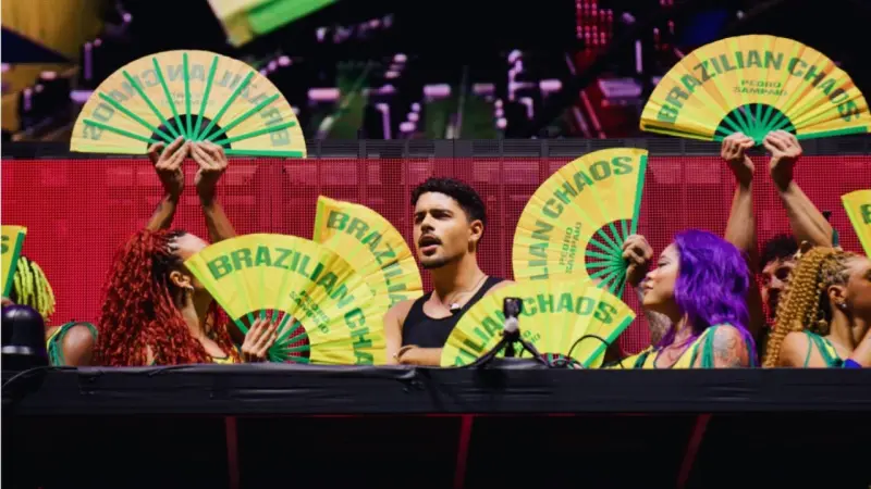 Pedro Sampaio reúne a más de 65 mil personas en Monterrey y firma el show más grande de su carrera