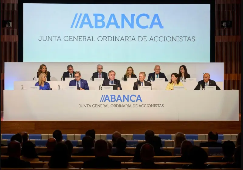 Antonio Crespo Ybáñez y Alfonso de Castro González, nuevos consejeros de Abanca