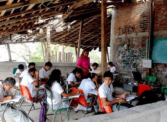 Bastiones de la CNTE como Oaxaca, Chiapas, Guerrero y Michoacán tienen más rezago escolar