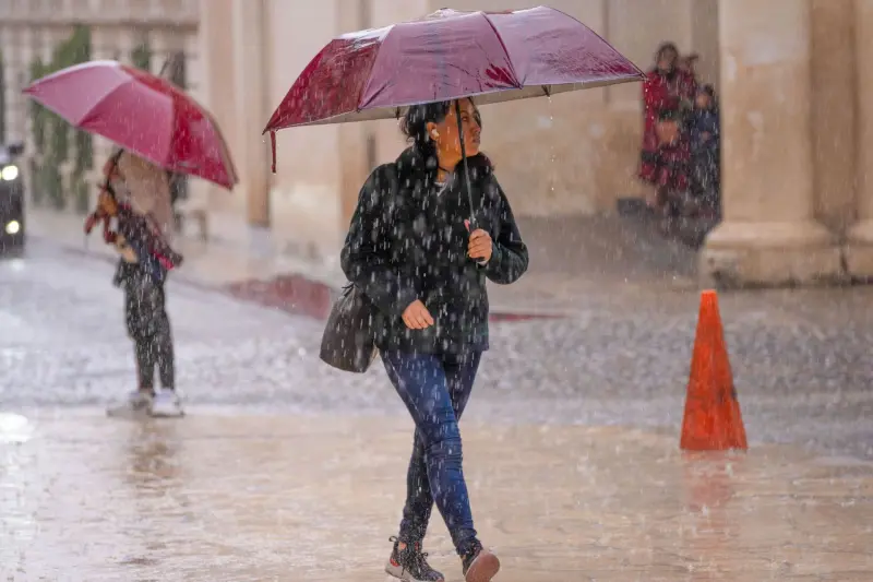 Viernes ‘bipolar’ en Jalisco: Prevé lluvias intensas y temperaturas de hasta 31 grados este 26 de junio