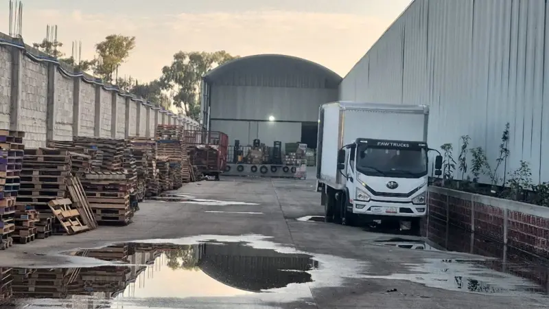 Amarran a vigilante para robar botín de $2 millones en Texcoco