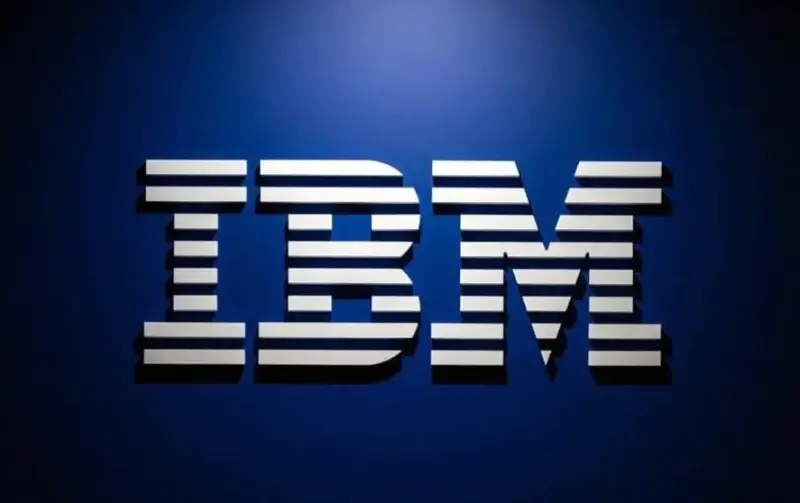Presenta IBM tecnología que eleva 50% la potencia de chips