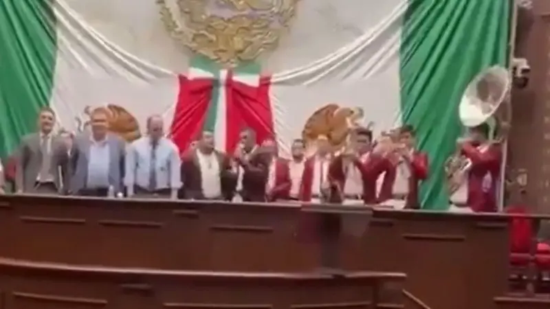 Investigan a presidente del Congreso de Michoacán por interpretación de narcocorrido en recinto legislativo