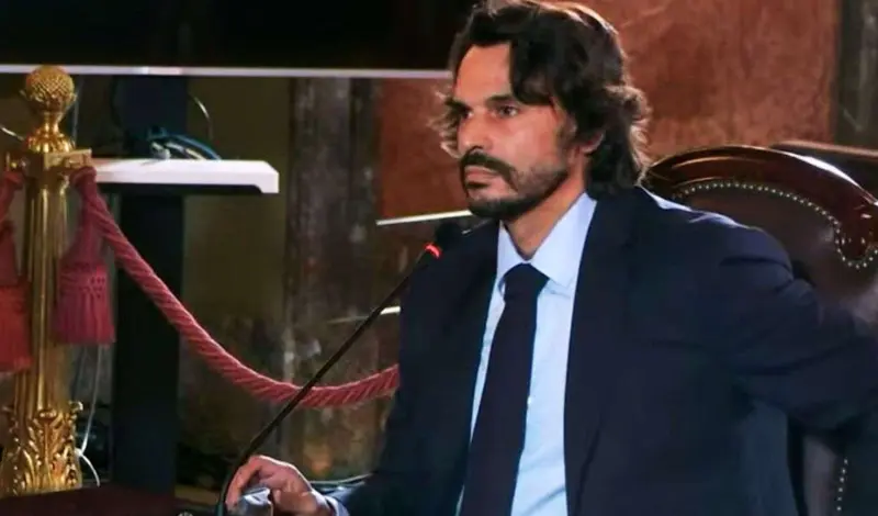 Hacienda destapa ingresos de 4,4 millones de la pareja de Ayuso procedentes de Quirón en tres años