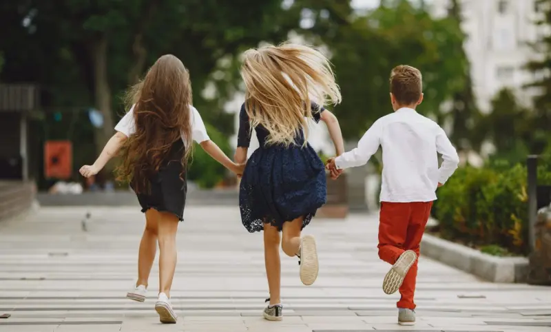 Nueva York alerta por riesgos para la infancia durante verano