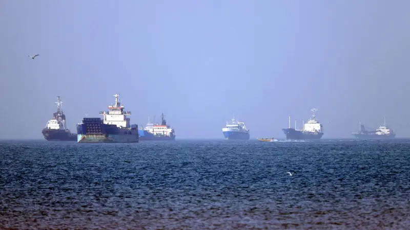 La UE impone sanciones a iraníes por restringir el tráfico marítimo en el estrecho de Ormuz