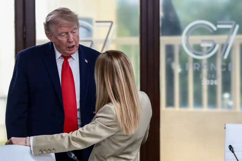 Trump ‘se obsesina’ con Meloni: Critica nivel de popularidad; ‘no es asunto suyo’, responde la ministra
