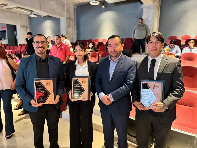 Alumnos y docentes de la UTC reciben galardón en el Premio a la Vinculación Universidad-Empresa 2026